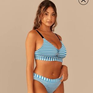 MeUndies New Curvy UltraModal Feel Free Ruched Bralette Amalie Stripes Blue XL